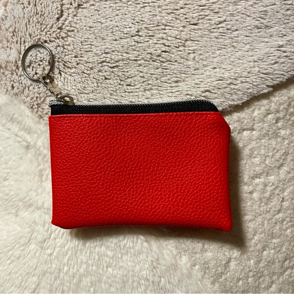 Jakari Mini Zipper Pouch/Coin Purse with Key Ring-Red - Picture 1 of 4